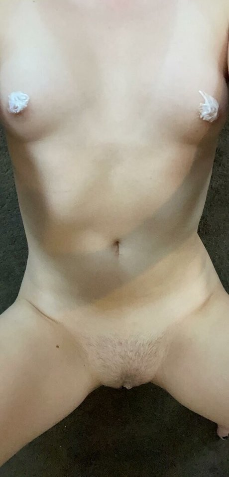 rose lizzy200345 star nude pic