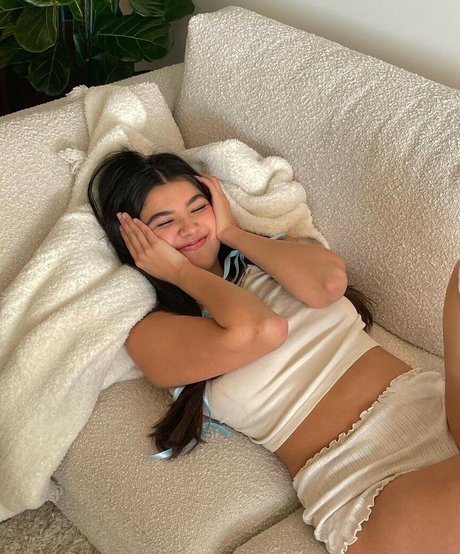 saraecheagaray star nude gallery