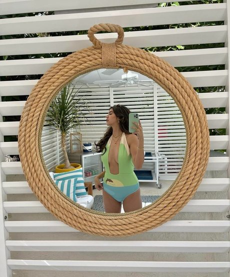 saraecheagaray naked star img