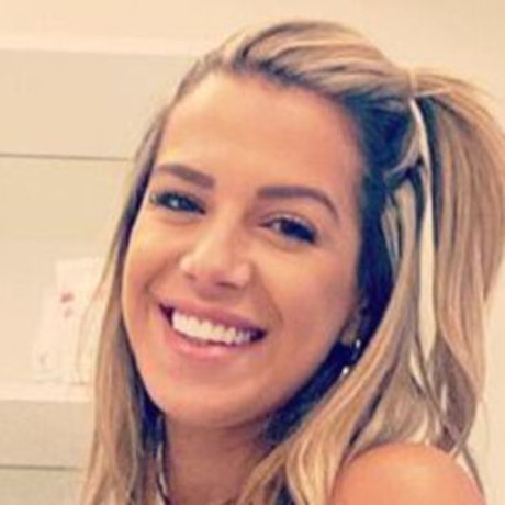 Naty Potira naked model gallery