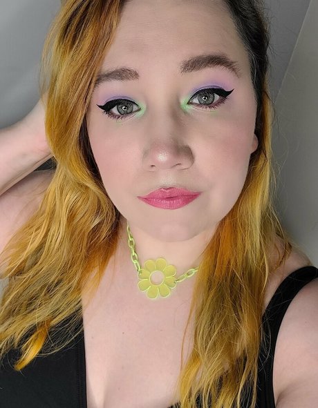 gwenpie star nudes pictures