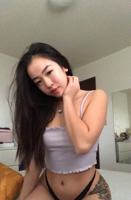 iyamliane sexy pornstar img