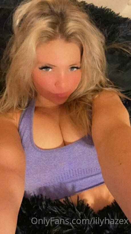 lilyhazex model high quality photo