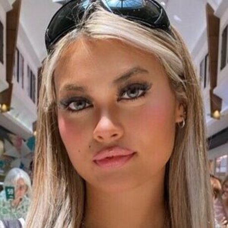 jasmijn isabella free model img