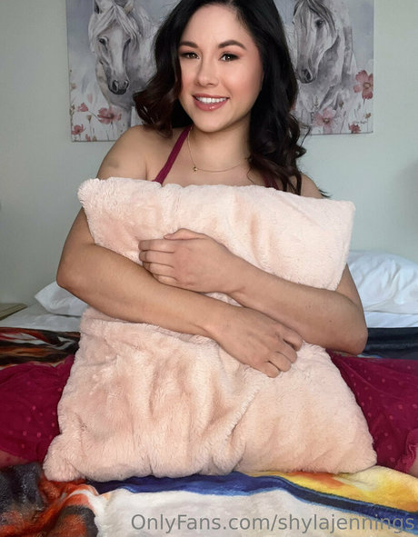 shylajennings pornstar nudes pics