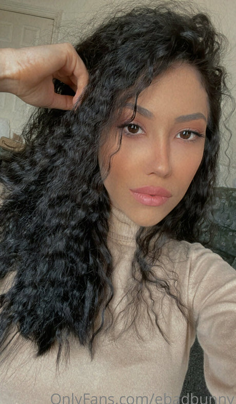 ebadbunny model best pictures