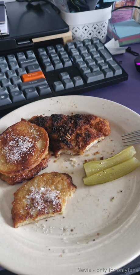 queen nevia star perfect pics