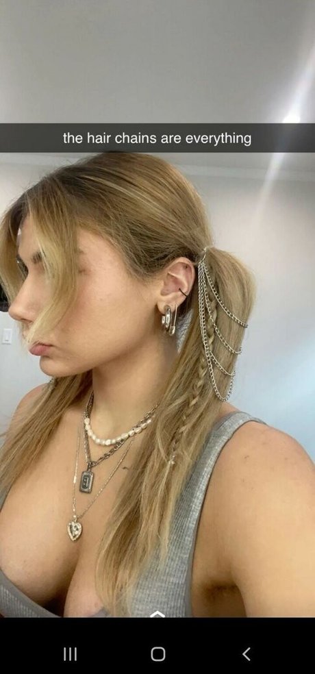 Baileyspinn star erotic photos