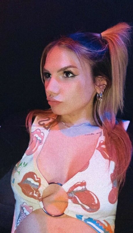 Baileyspinn pornstar naked image