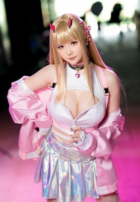 Hoshilily sexy star pictures