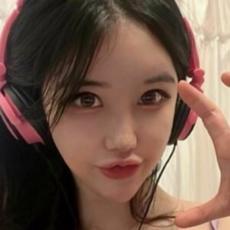 Yuwol beautiful pornstar archive