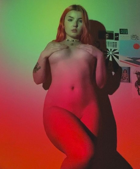 eyecndyy model nudes photo