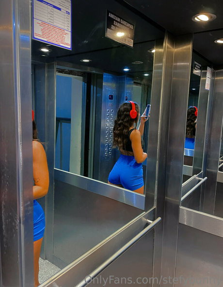 stefybunny nudes model photo