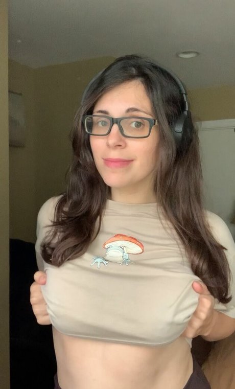 NaturalNatalia sexy actress picture