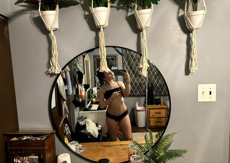 lizzieconrad pornstar hot archive