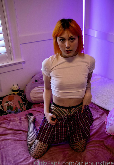 aziebugxfree exclusive model image