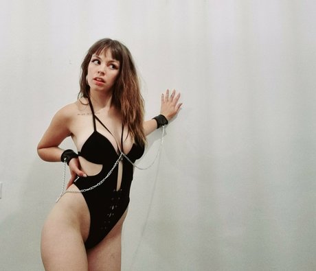 ronamamona model pornographic archive