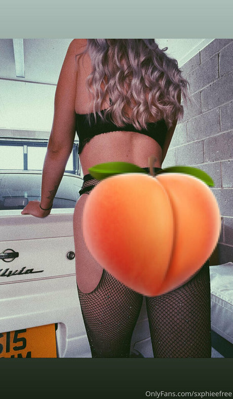 sxphieefree nudes model img