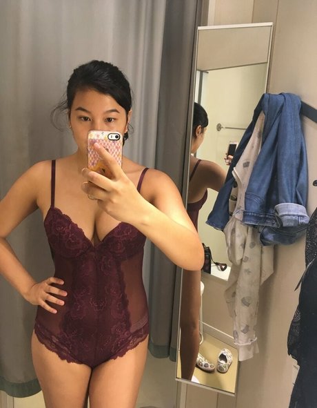 cheating hotwife onlyfans naked pictures