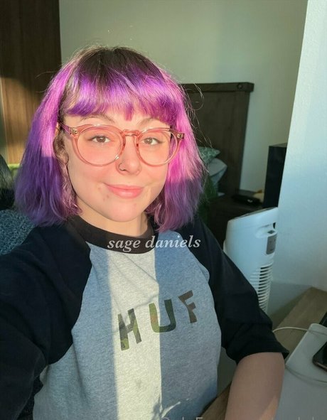 sgdnls sexy model picture