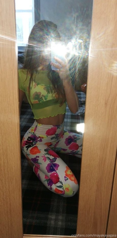 Mayakayagaia star hot photo