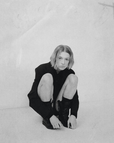 Hunter Schafer xxx model picture