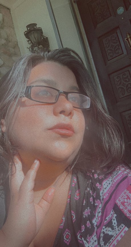 Eli White nudes actress photo