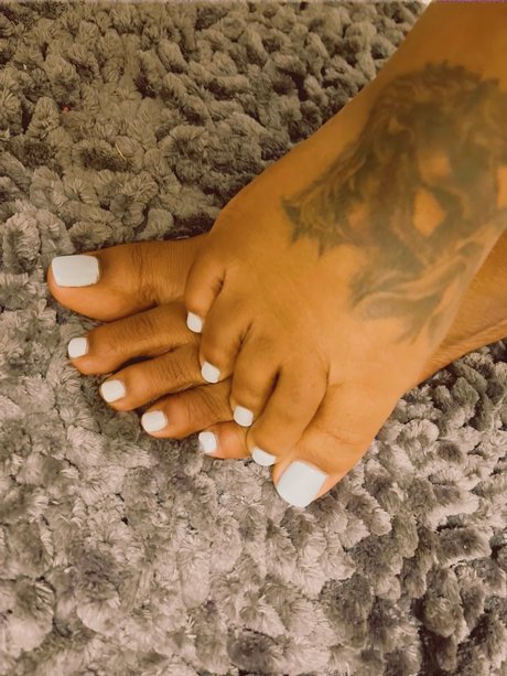 Ms Toes to Bone sex star galleries