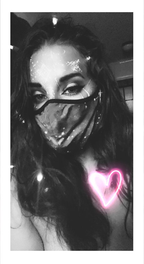 Soothe Sayer model porn photos