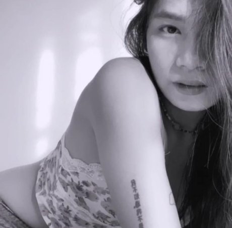 Pluiee star nudes gallery