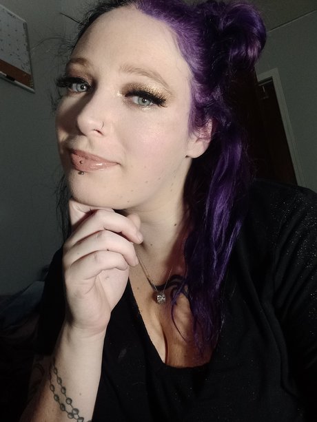 Sexy B free actress pic