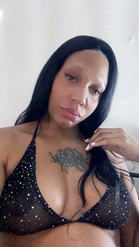 Realcashbunni_ nice star picture