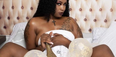 Fine Ass Kia pornstar beautiful photo