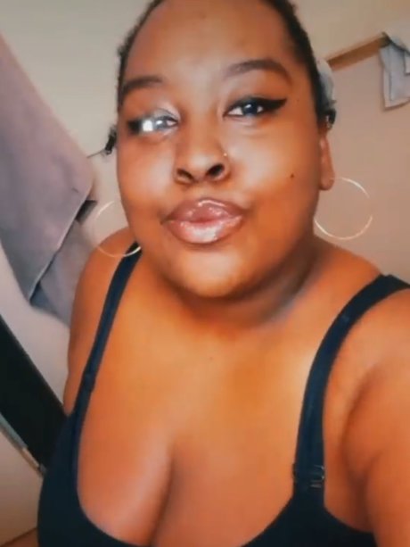 KindSiren nice pornstar picture