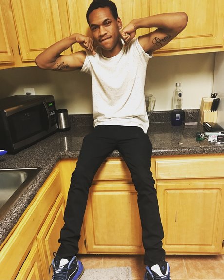 upt sticks model nude galleries