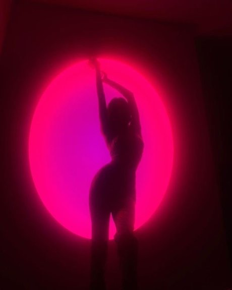 _The Gemini Gem_ nudes model img