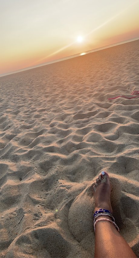 PrettyCuddleFeet model porn images