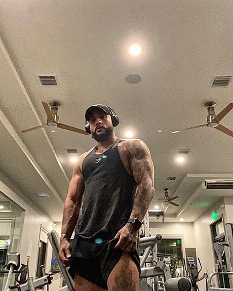 Dre Gavi star pornographic pic