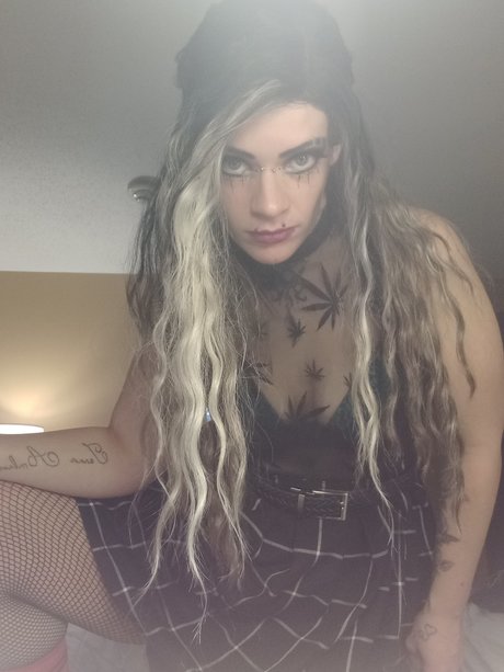 Chami Lee hd model photos