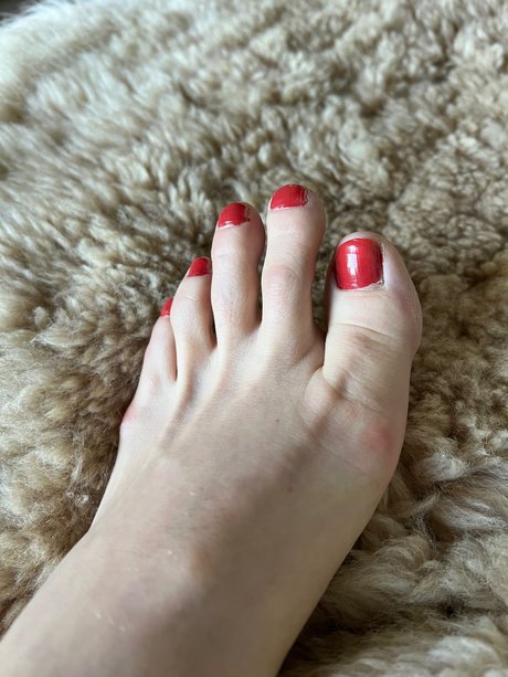 Longtoelola nice model photo