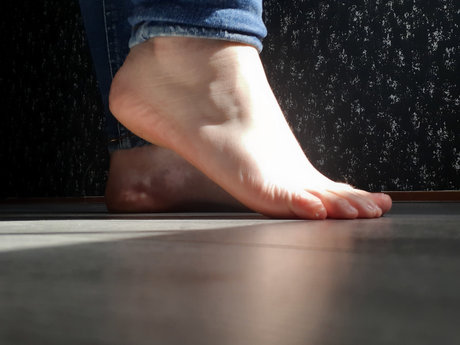 Photo Feet Queen_ sex actress picture