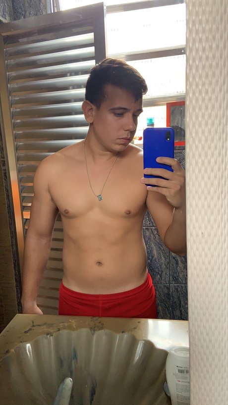 Lopescarioca star hot photos