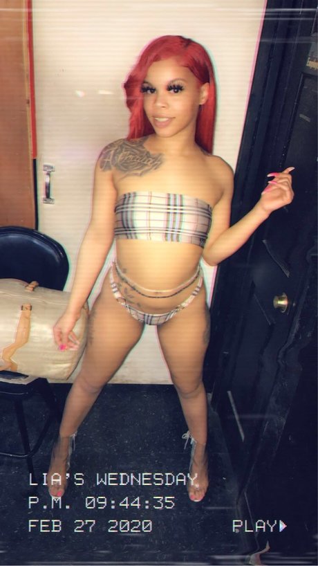 Big clit hd model photo