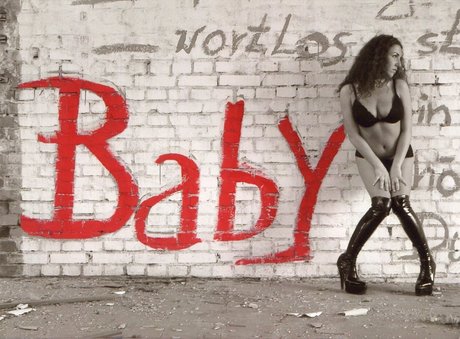 Sandrine nudes model img