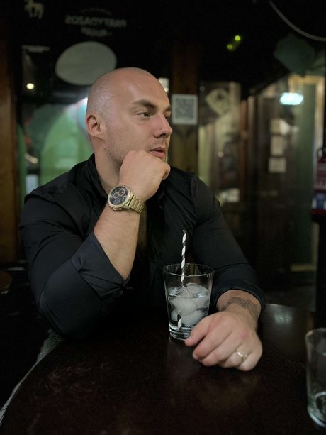 Shane Francis best actress pics