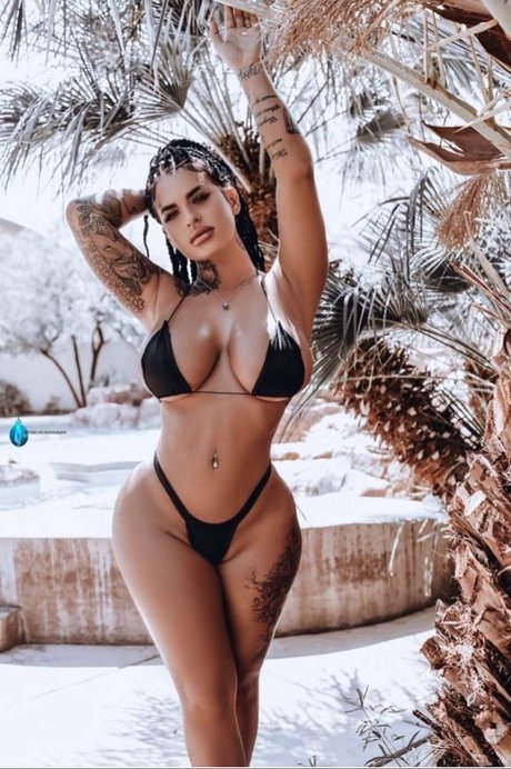 Mon Lisa hd pornstar gallery