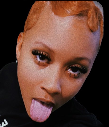 Queeen_ nudes star galleries