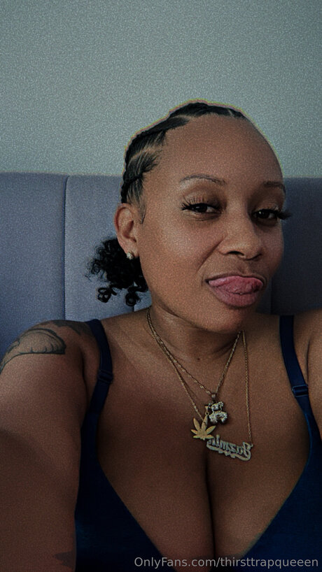 Queeen_ pornstar hd pic