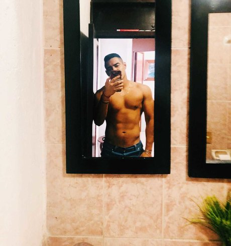 RobertCF model art photo