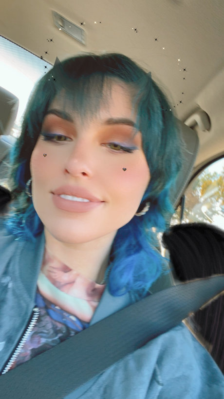 Mami Sierra sexy model photo